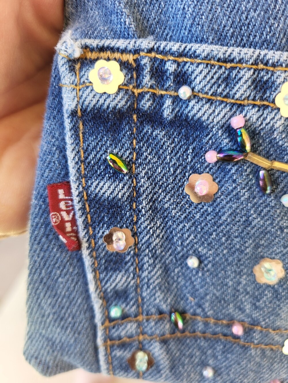 Handcrafted Red Label Levis Embellished Denim Crossbody Bag - Floral Sequins - Picture 5 of 16